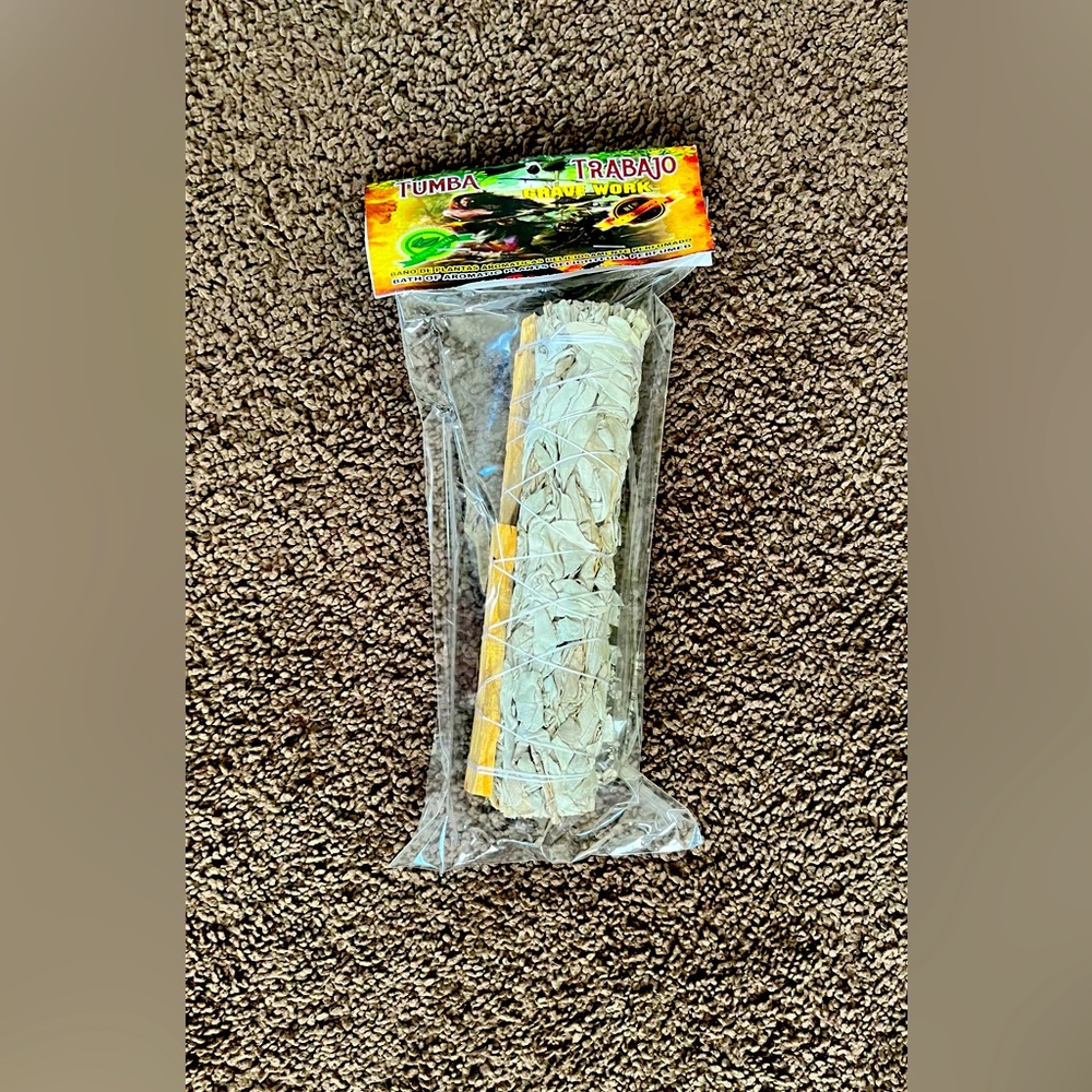 Cleaning Rituals Bundle ONE (6-8”) White Sage and (3 Sticks) Palo Santo